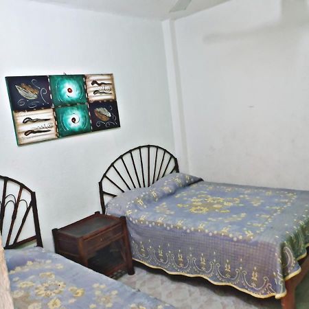 Hotel Amueblados Gaby Сиуатанехо Екстериор снимка